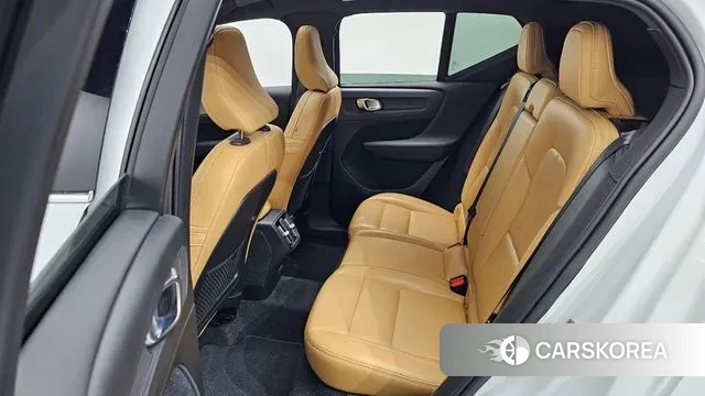 Volvo XC40 2020 Белый из Кореи, фото 3