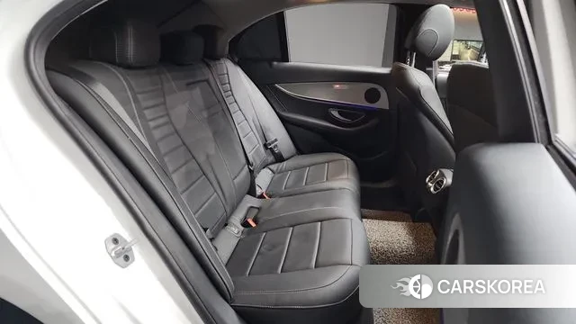 Mercedes-Benz E-Class W213 2019 Белый из Кореи, фото 3