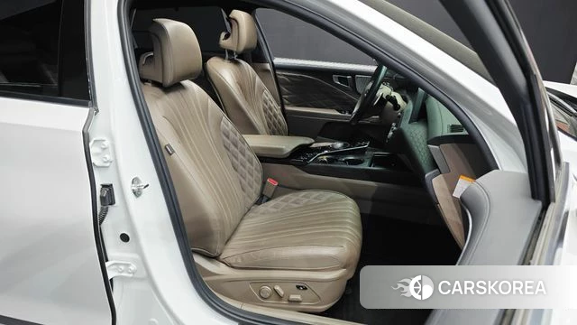 Kia K8 Hybrid 2022 Белый из Кореи, фото 3