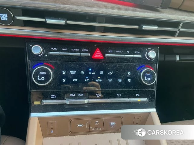 Hyundai Santa Fe (MX5) 2025 Белый из Кореи, фото 3
