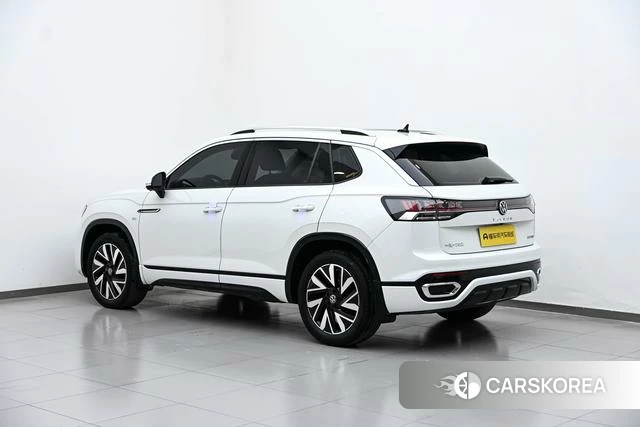 Volkswagen Tanyue 2023 Белый из Китая, фото 3