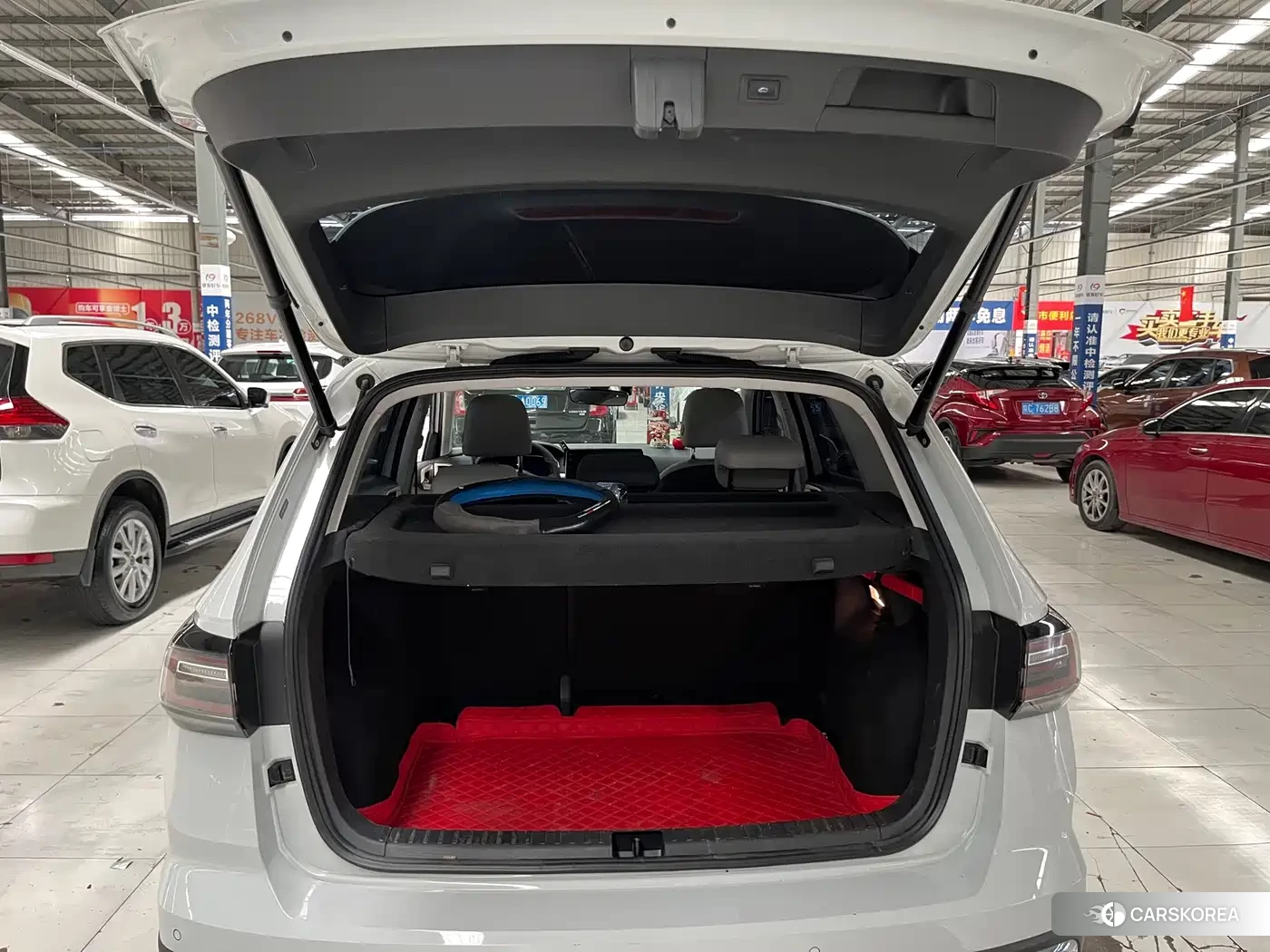 Volkswagen Tharu 2024 Белый из Китая, фото 3