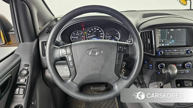 Hyundai The New Grand Starex 2018 Желтый из Кореи, фото 3