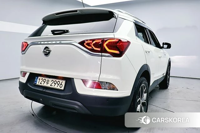 Ssangyong Beautiful Korando 2021 Жемчужный цвет из Кореи, фото 3