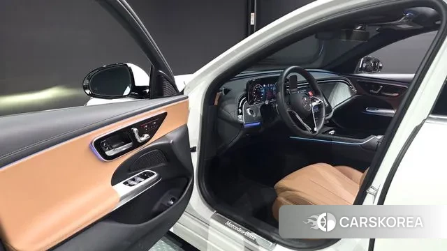 Mercedes-Benz E-Class W214 2024 Белый из Кореи, фото 3