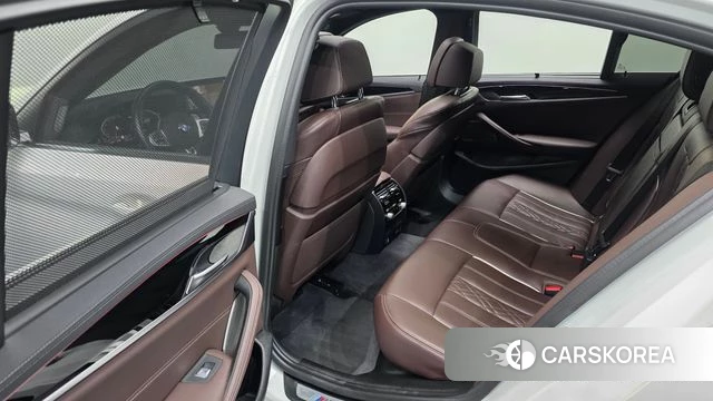 BMW 5 Series (G30) 2022 Белый из Кореи, фото 3