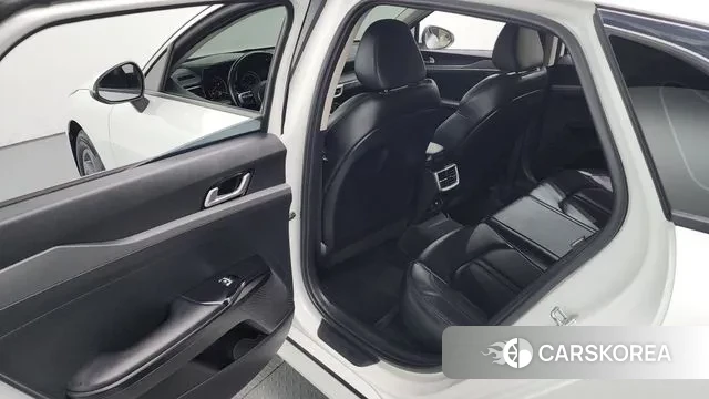 Kia K5 3rd generation 2021 Белый из Кореи, фото 3