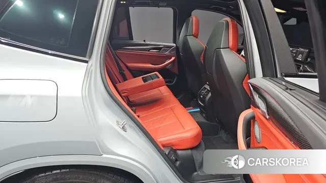 BMW X3M (G01) 2022 Светло-серебряный цвет из Кореи, фото 3