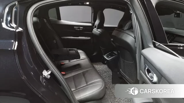 Volvo S60 3rd generation 2022 Черный из Кореи, фото 3