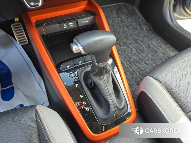 Kia Stonic 2018 Синий из Кореи, фото 3