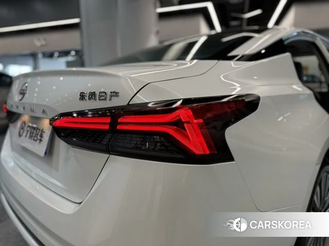 Nissan Teana 2023 Белый из Китая, фото 3