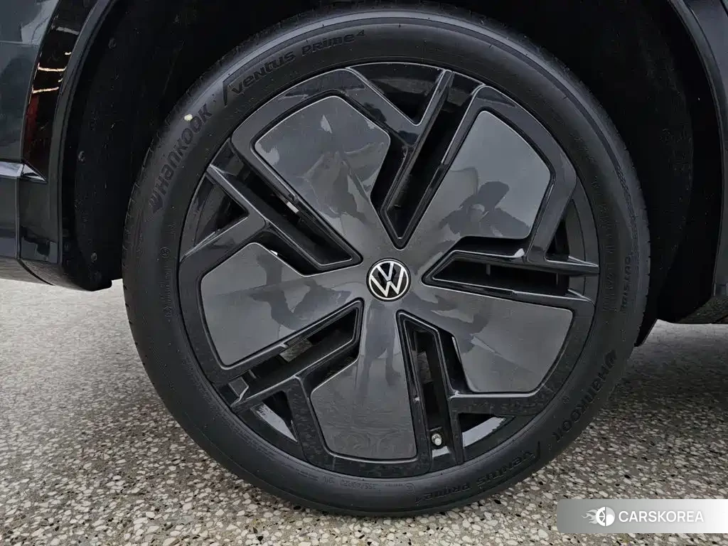 Volkswagen Tiguan L 2024 Черный из Китая, фото 3