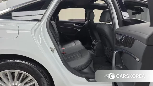 Audi A6 (C8) 2020 Белый из Кореи, фото 3