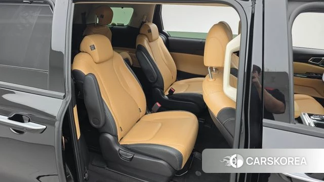Kia Carnival 4th generation 2023 Черный из Кореи, фото 3