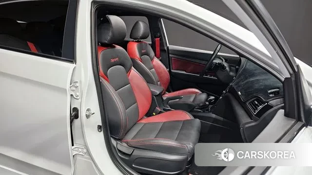 Hyundai Avante AD 2018 Белый из Кореи, фото 3