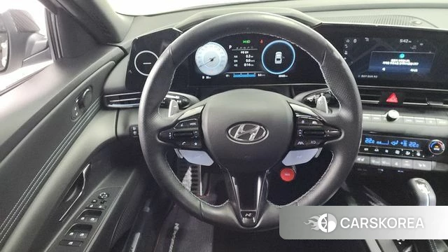 Hyundai Avante (CN7) 2022 Серебристо-серый из Кореи, фото 3