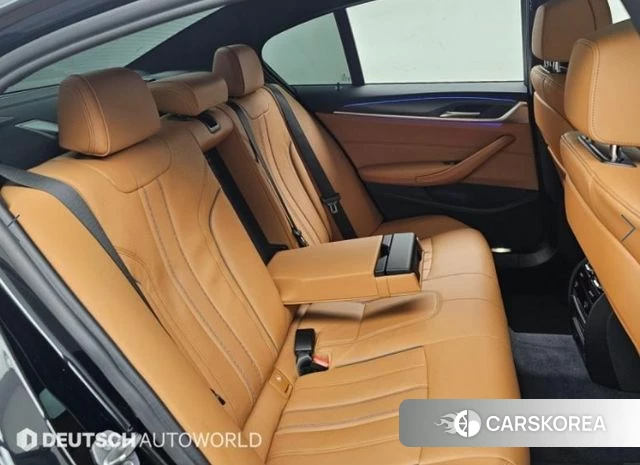 BMW 5 Series (G30) 2021 Черный из Кореи, фото 3