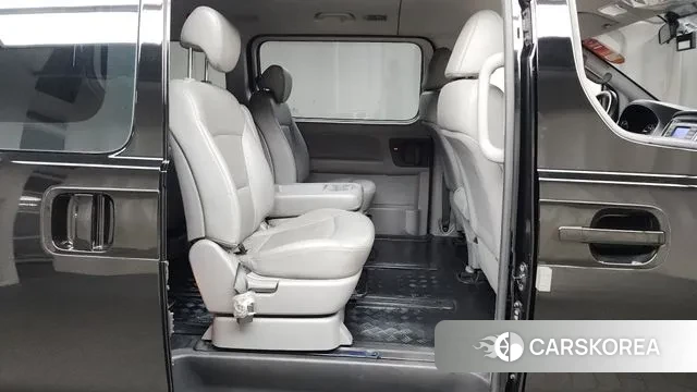 Hyundai The New Grand Starex 2020 Черный из Кореи, фото 3