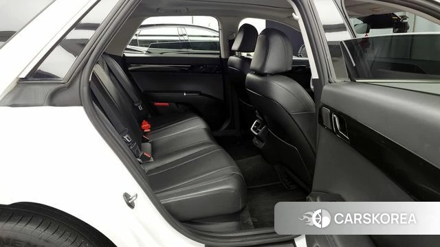 Hyundai Grandeur (GN7) 2023 Белый из Кореи, фото 3