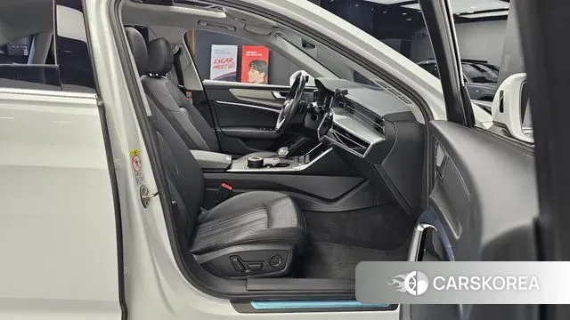 Audi A6 (C8) 2021 Белый из Кореи, фото 3