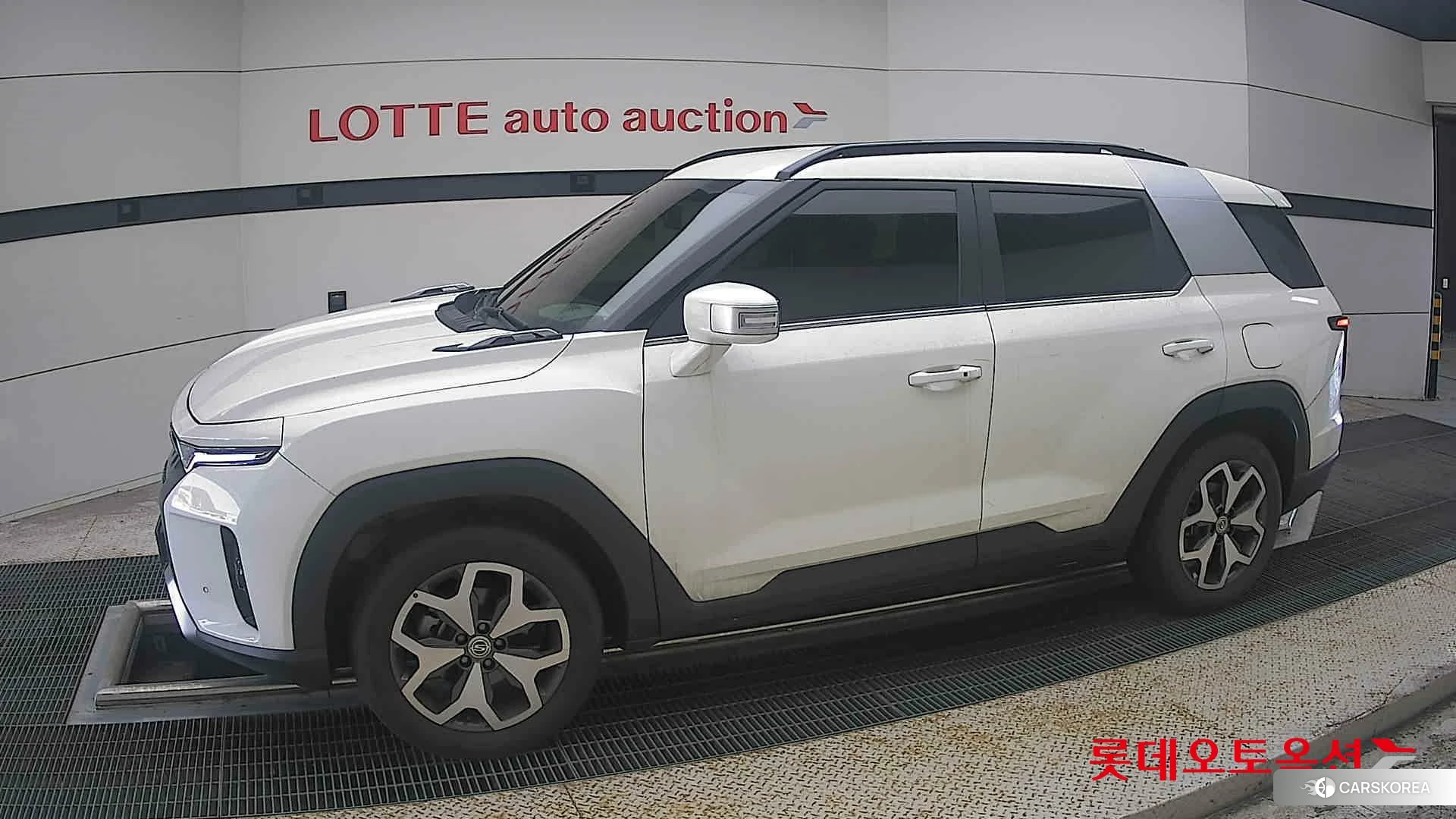 SsangYong Torres 2023 Grand White из Кореи, фото 3