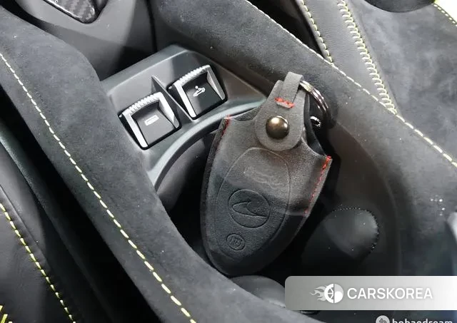 McLaren 720S 2019 Небесно-голубой из Кореи, фото 3