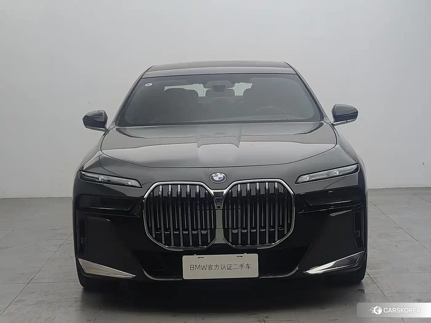 BMW 7 series 2024 Silver/gray из Китая, фото 3