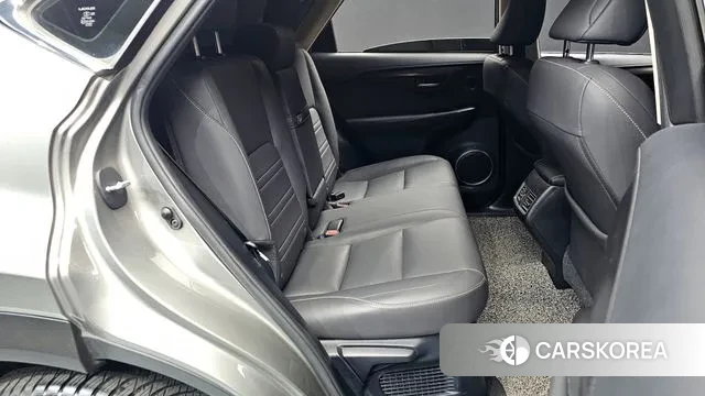 Lexus NX300h 2018 Серый из Кореи, фото 3