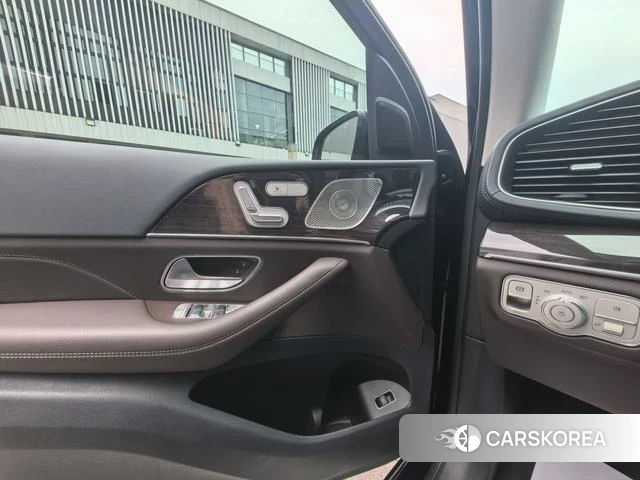 Mercedes-Benz GLE (import) 2022 Черный из Китая, фото 3