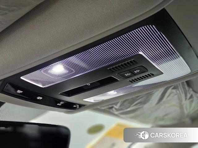 Volkswagen Passat 2025 Черный из Китая, фото 3
