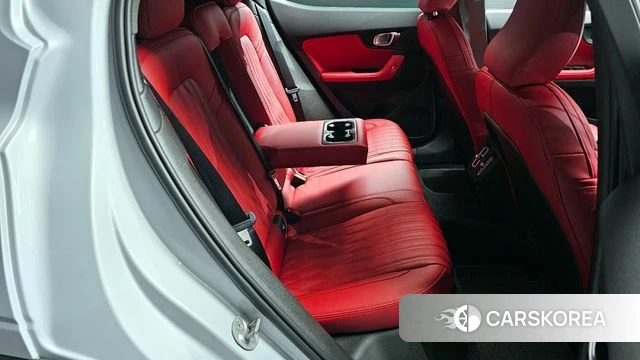 Polestar Polestar 2 2023 Серебристо-серый из Кореи, фото 3