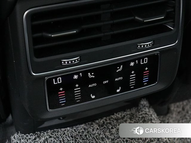Audi Q7 (4M) 2023 Серый из Кореи, фото 3