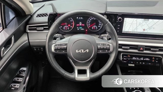 Kia K5 3rd generation 2023 Черный из Кореи, фото 3