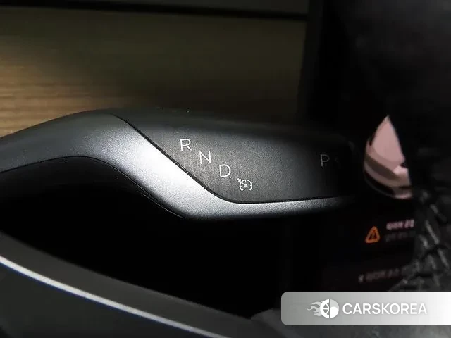 Tesla Model Y 2021 Белый из Кореи, фото 3