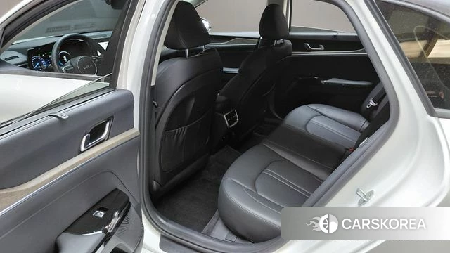 Kia K5 3rd generation 2023 Белый из Кореи, фото 3