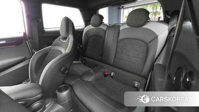Mini Cooper S 2022 Серебряный из Кореи, фото 3