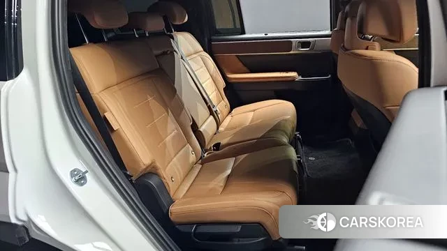 Hyundai Santa Fe (MX5) 2023 Белый из Кореи, фото 3