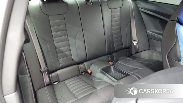 BMW M2 (G87) 2024 Белый из Кореи, фото 3