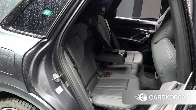 Audi Q5 (80A) 2025 Серый из Кореи, фото 3