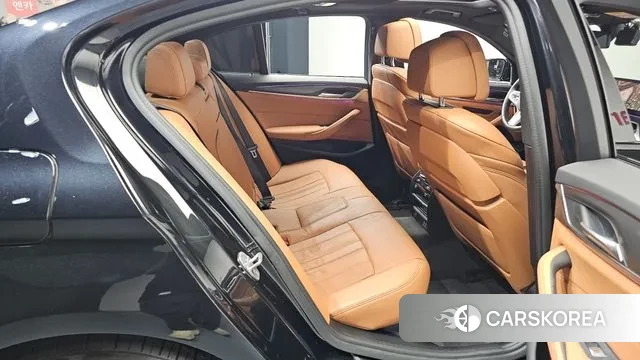 BMW 5 Series (G30) 2021 Черный из Кореи, фото 3