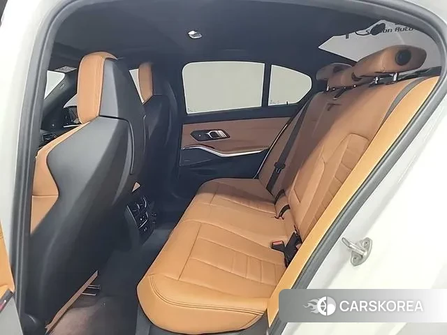 BMW 3 Series (G20) 2023 Белый из Кореи, фото 3