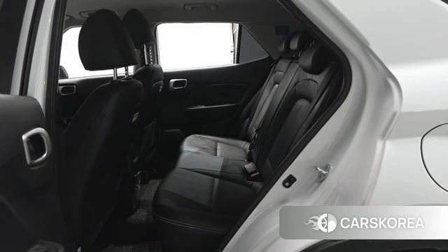 Hyundai Venue 2019 Белый из Кореи, фото 3
