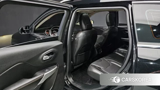 Jeep Cherokee (KL) 2018 Черный из Кореи, фото 3