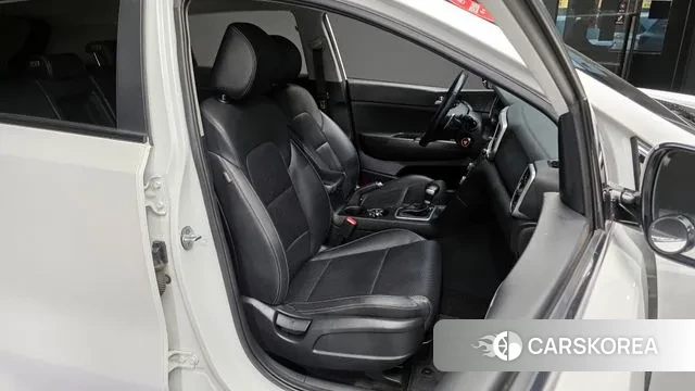 Kia Sportage The Bold 2018 Белый из Кореи, фото 3