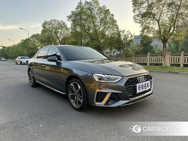 Audi A4L 2020 Темно-серый из Китая, фото 3