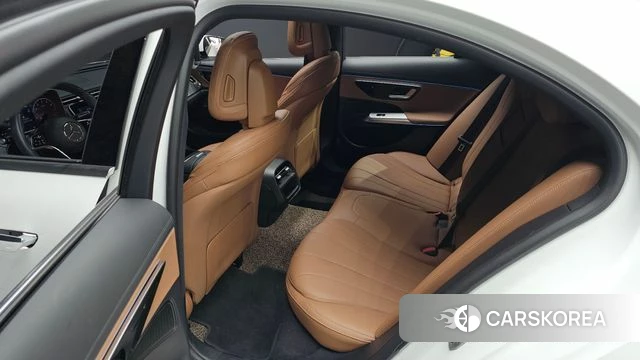 Mercedes-Benz E-Class W214 2025 Белый из Кореи, фото 3