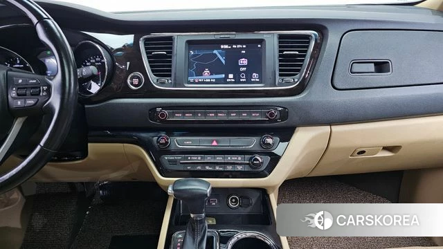 Kia The New Carnival 2018 Черный из Кореи, фото 3