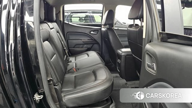 Chevrolet (GM Daewoo) Real New Colorado 2022 Черный из Кореи, фото 3