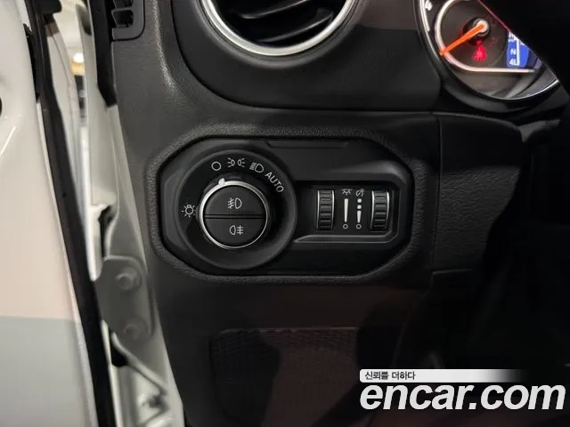 Jeep Wrangler (JL) 2020 Белый из Кореи, фото 3
