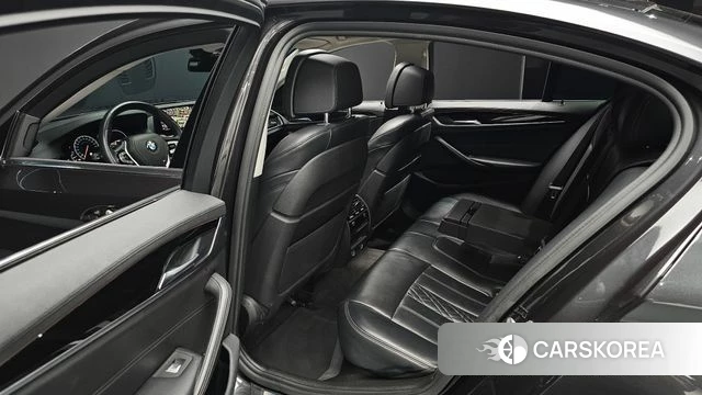 BMW 5 Series (G30) 2019 Серый из Кореи, фото 3